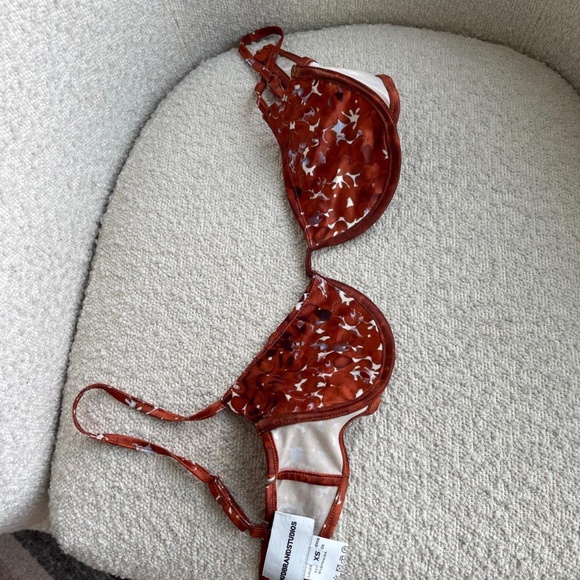 The Wired Titan Top - Picture 3 of 5